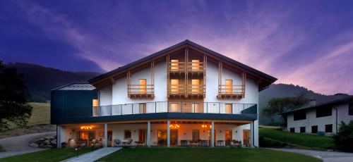 Baita Boniprati - carbon neutral hotel in Daone