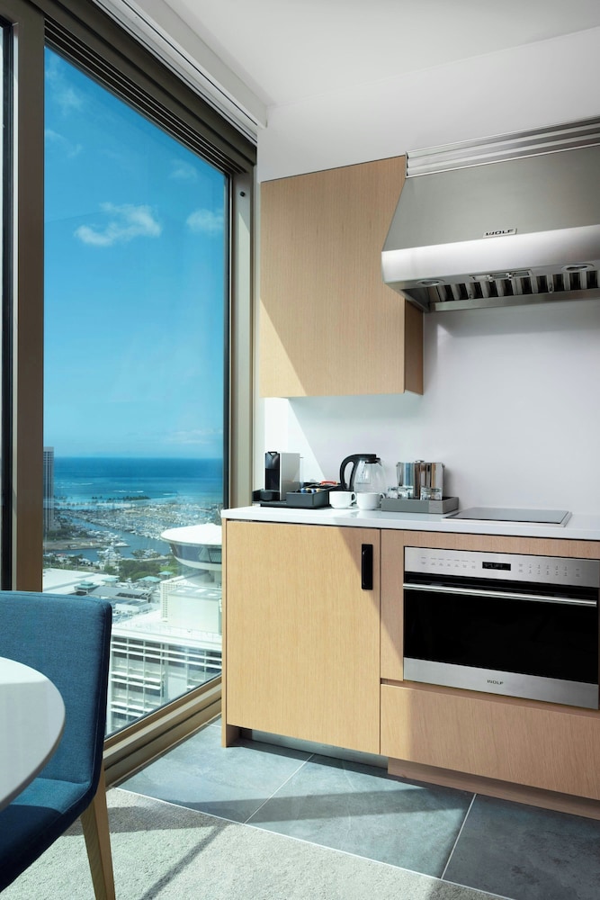 Renaissance Honolulu Hotel & Spa - photo 43