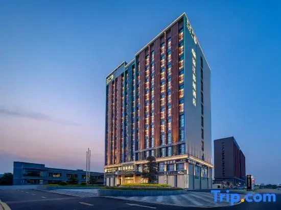 Jinjiang Metropolo Hotel Shiqiao Panyu Guangzhou — 4-Star Luxury Hotel in Guangzhou, People's Republic of China