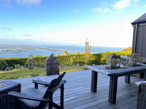 340 Degrees Alps & Sea Eco Living — 4-Star Luxury Hotel in Christchurch, New Zealand