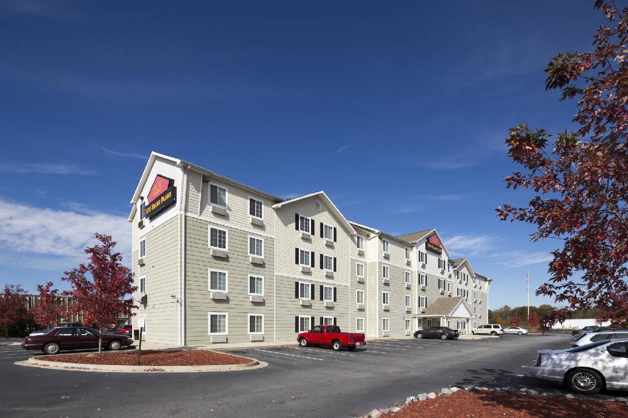WoodSpring Suites Columbus Fort Benning Bldg. 2 - photo 22