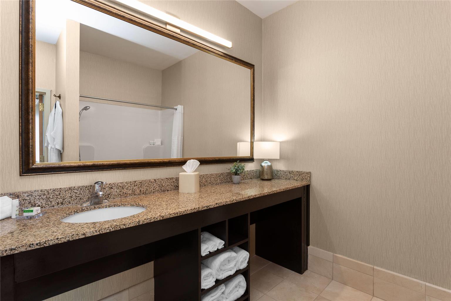 Hawthorn Extended Stay by Wyndham West Palm Beach Airport - photo 20
