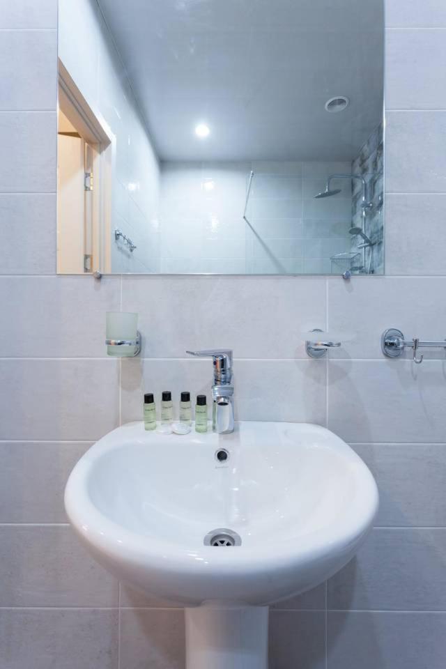 Wehost Apartment Near Liberty Square by Wehost