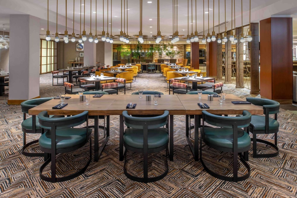 DoubleTree by Hilton San Francisco Airport - photo 36