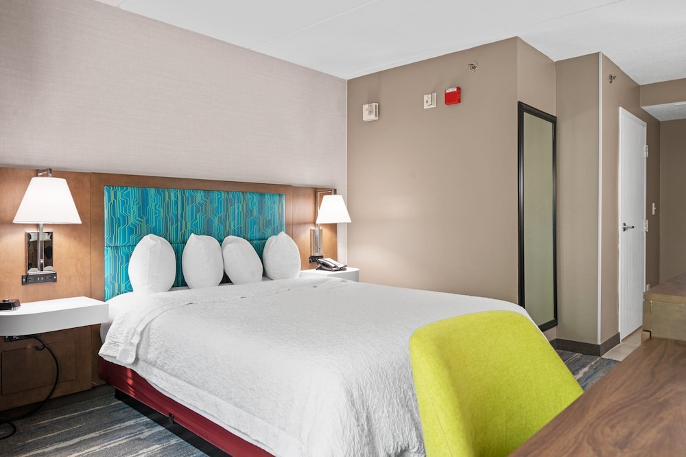 Hampton Inn Cleveland Westlake - photo 10