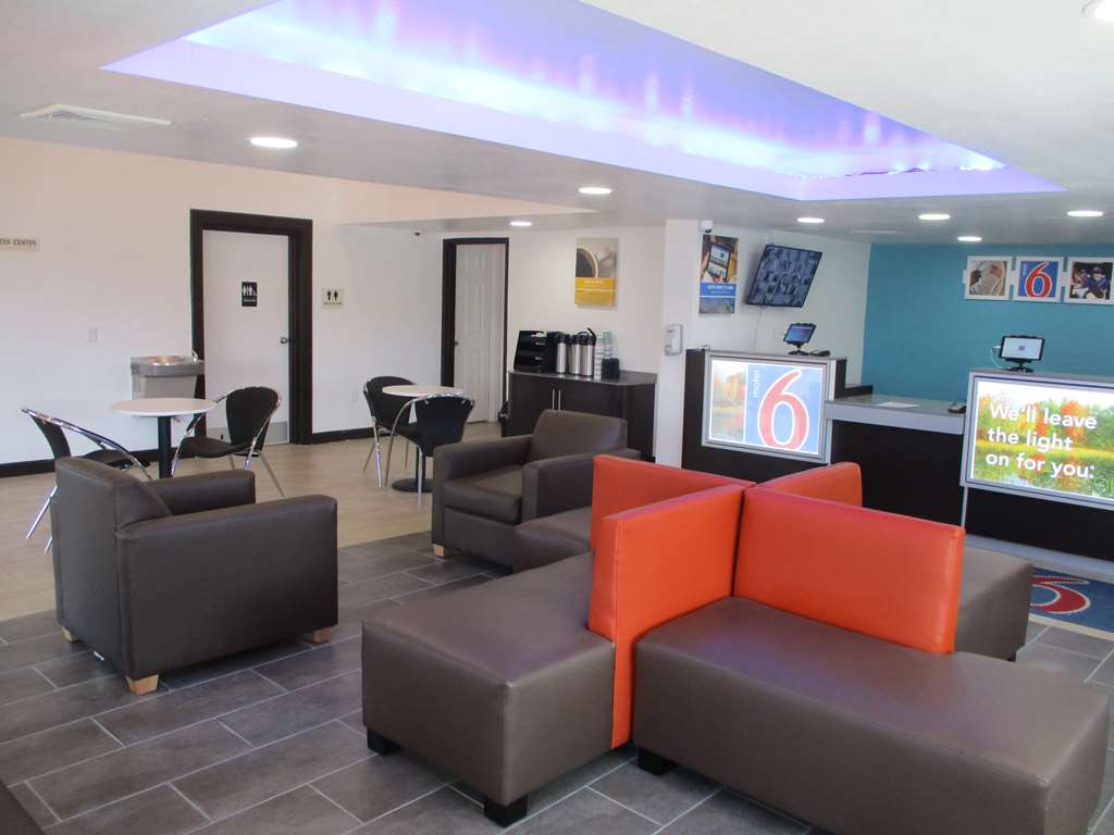 Motel6 Chattanooga TN Airport - photo 19