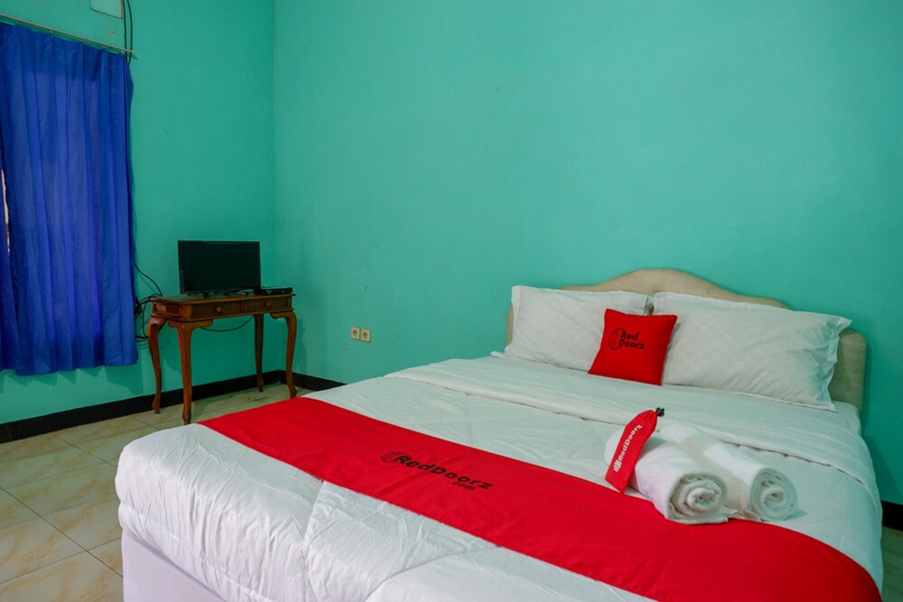 Reddoorz Syariah Near Sekuro Beach Jepara — Mlonggo