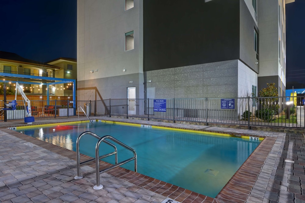 TRU by Hilton Fort Walton Beach FL - photo 24
