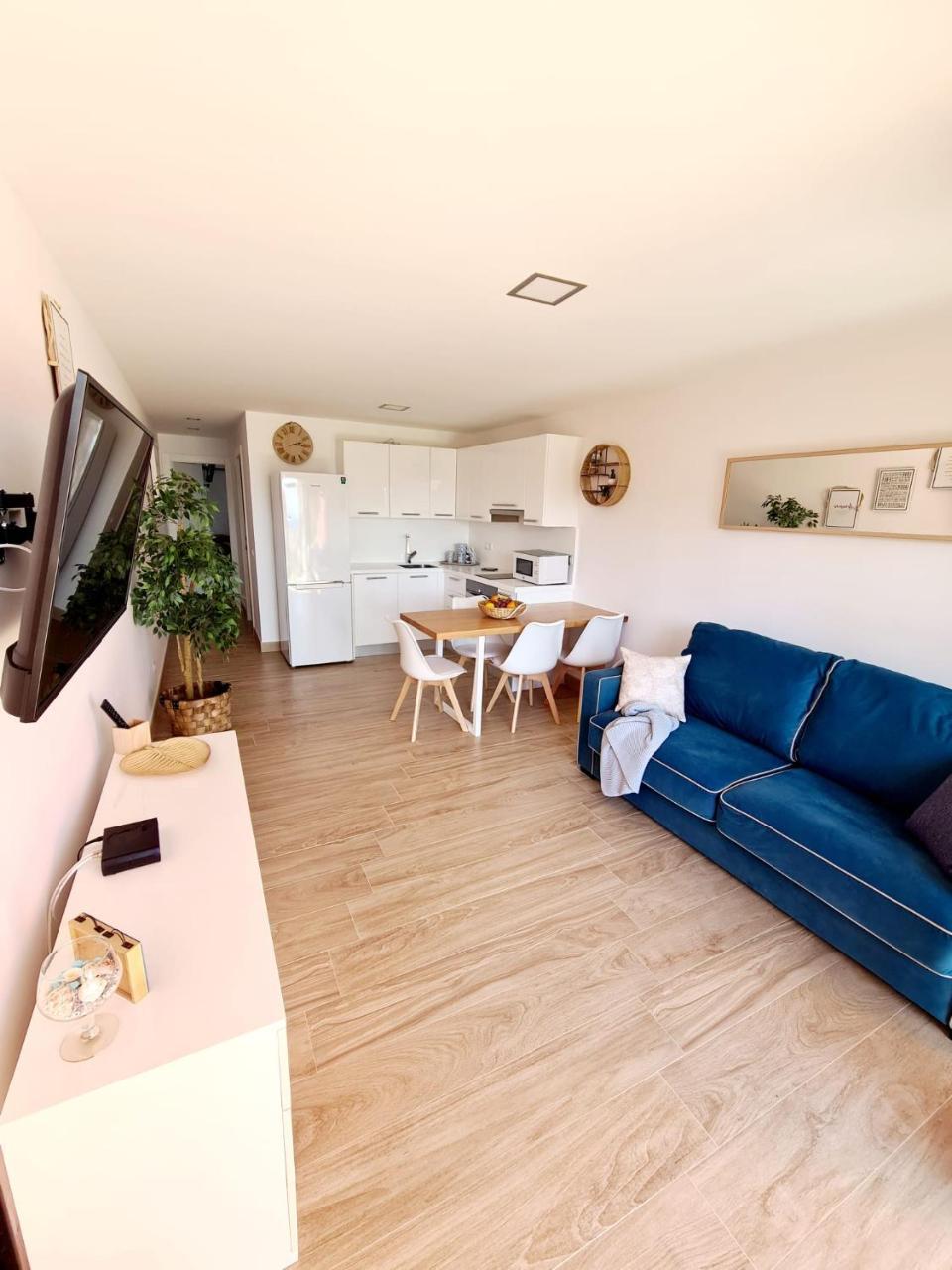 Sea View — 4-Star Luxury Hotel in San Bartolome De Tirajana, Spain