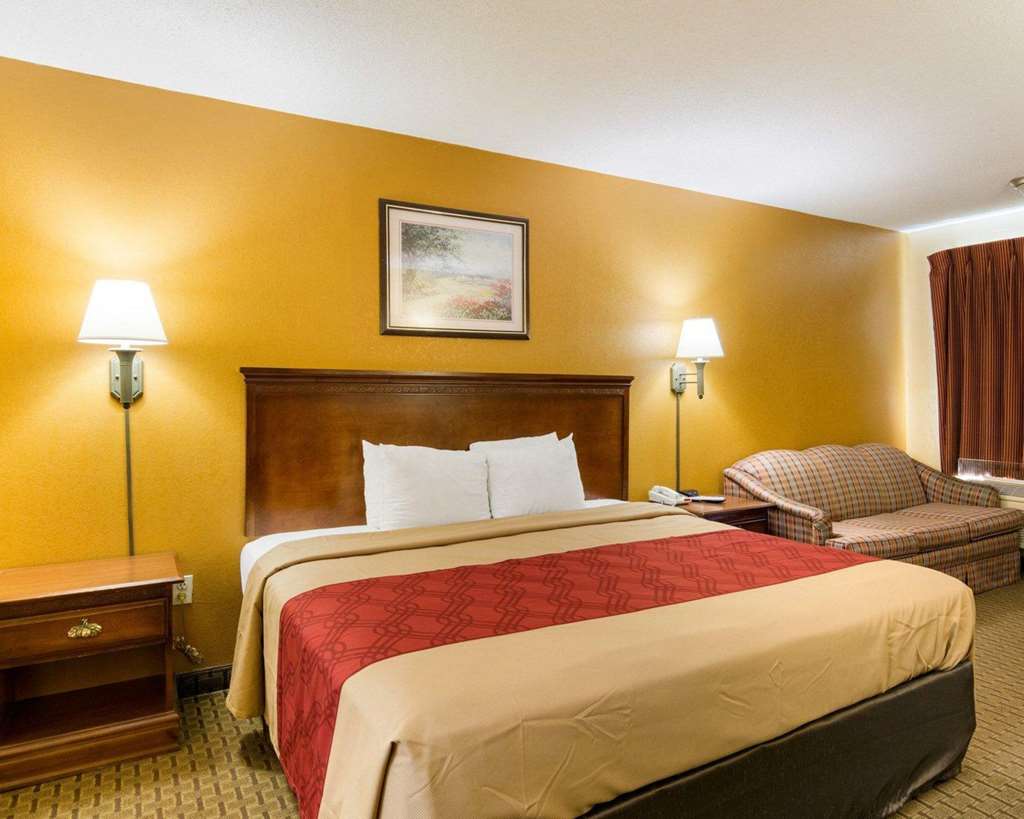 Econo Lodge Fredericksburg near I 95 - photo 18