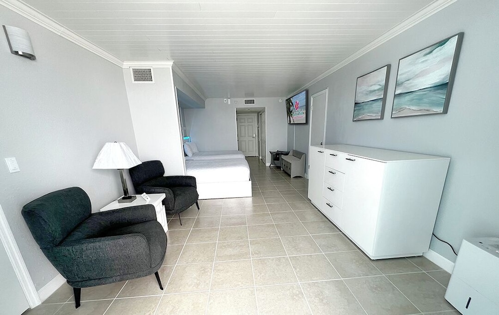 Lani Kai Island Resort - photo 11