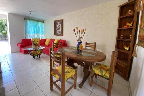 Viaja y sientete comodo in Leon De Los Aldama, Mexico