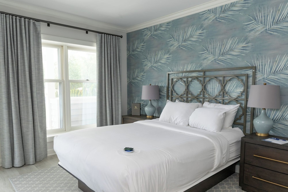 The Geneva Inn - photo 23