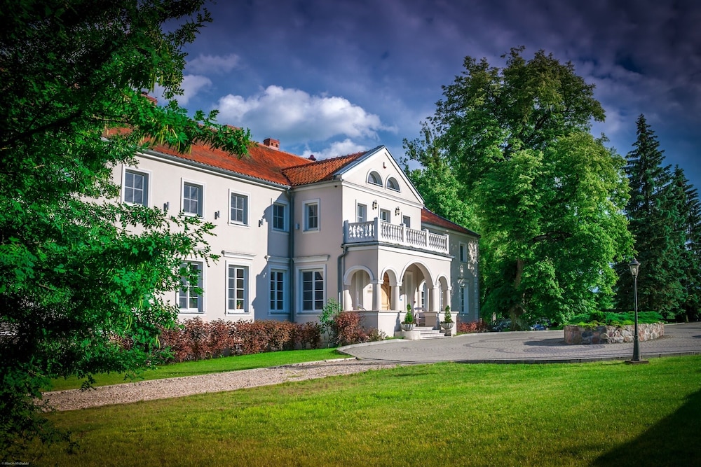 Dwor Kaliszki - last minute hotel in Biala Piska
