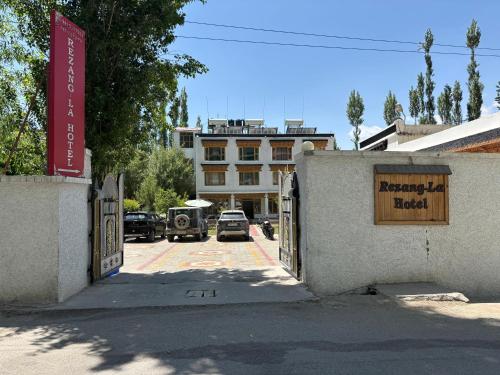 Rezangla Hotel in Leh, India
