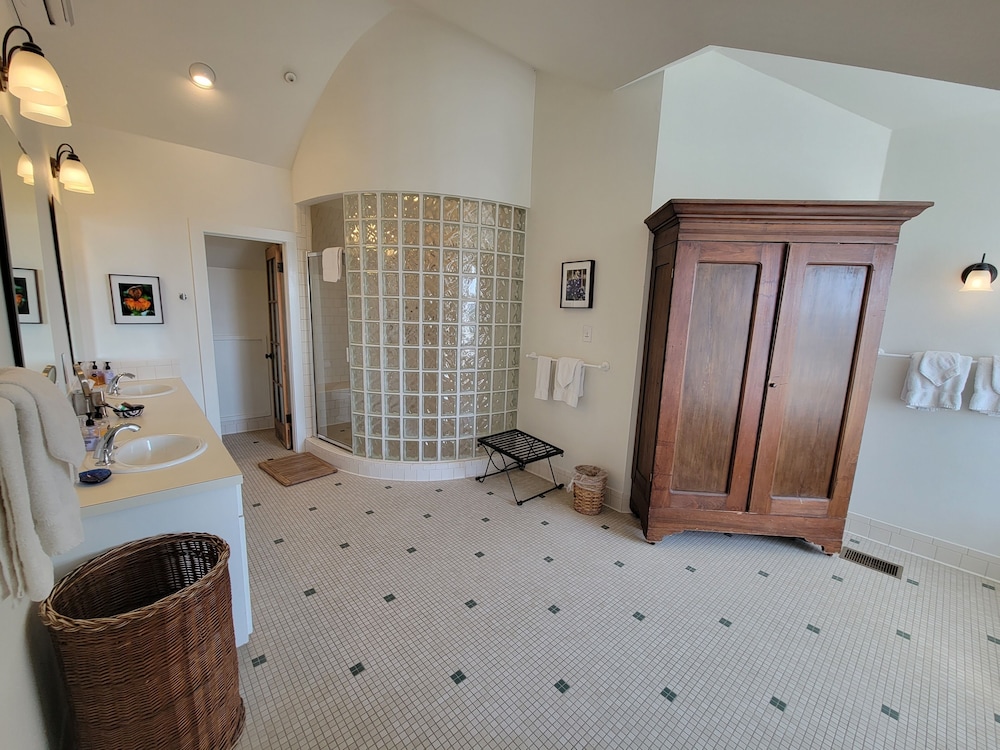 Sage Hill Inn & Spa - photo 208