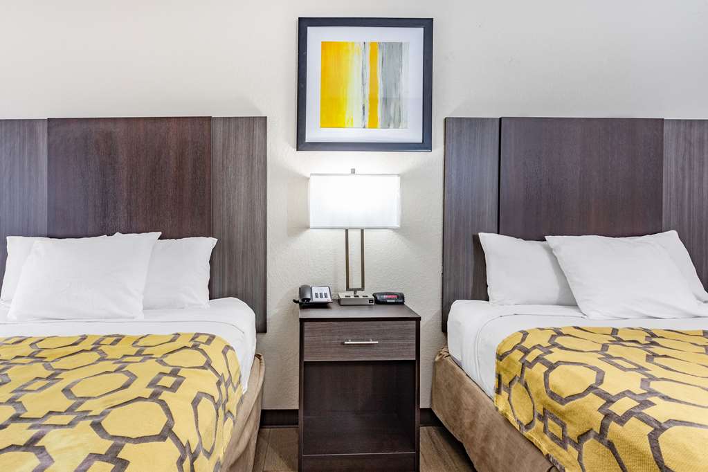 Baymont by Wyndham Midway Tallahassee - photo 21