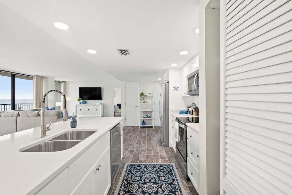 Sandpiper Beacon Beach Resort - photo 174
