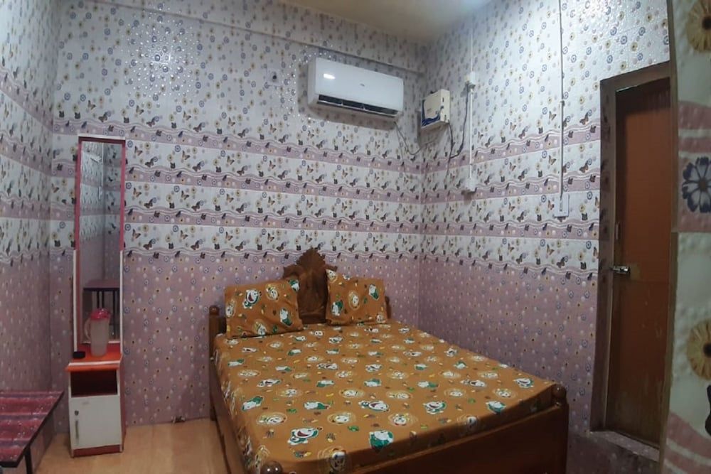 Om Sai Residency by Goroomgo - last minute hotel in Bhubaneshwar