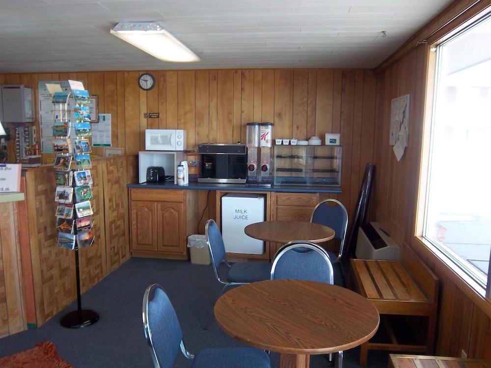 Knights Inn Cozad Lexington Area - photo 17