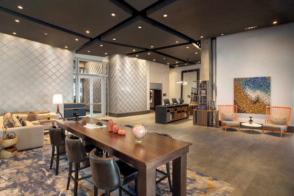 Twelve Downtown Autograph Collection - photo 3