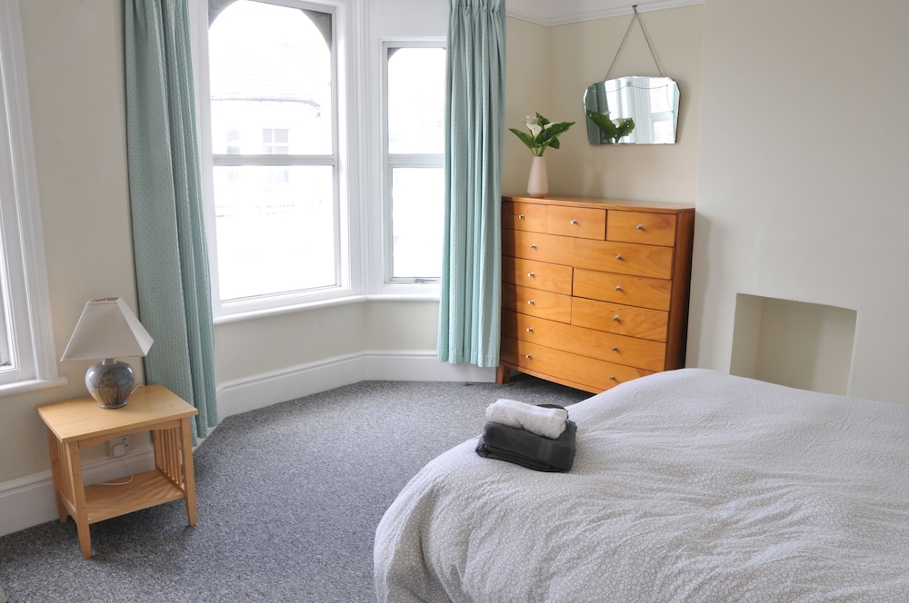 Clifton Road in Worthing, United Kingdom