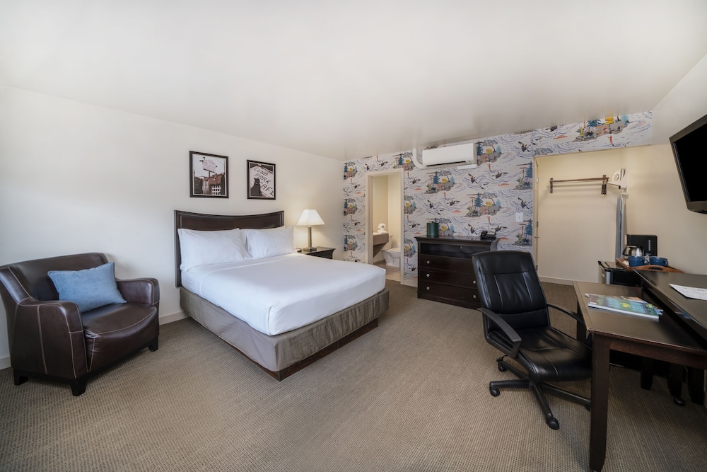 The Grove West Seattle Inn - photo 4