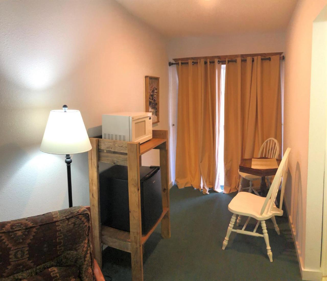Mountain View Guest Motel - photo 9