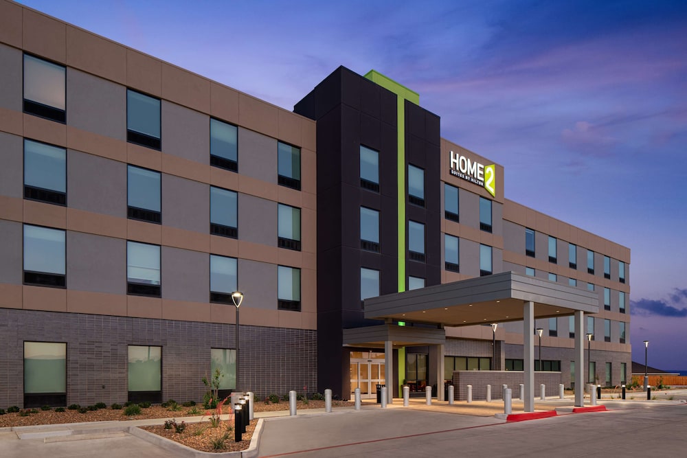 Home2 Suites by Hilton Hobbs - photo 26