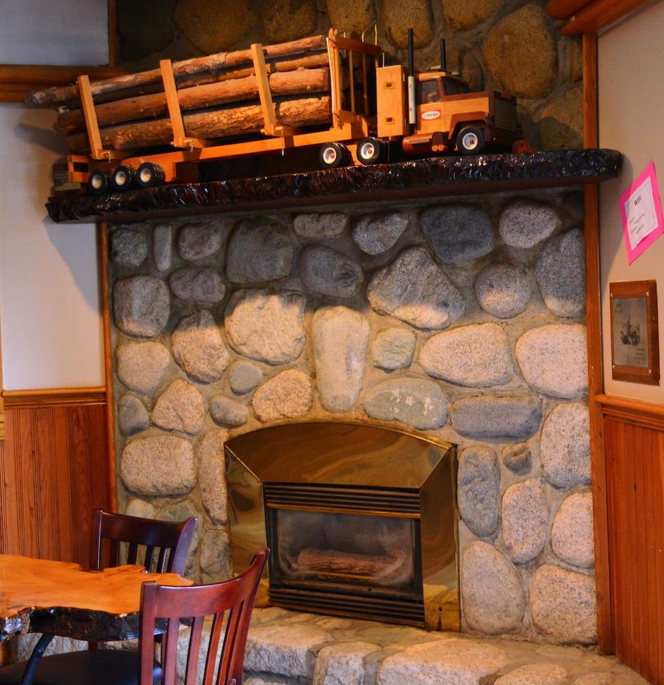 Sasquatch Inn — Agassiz — photo 5