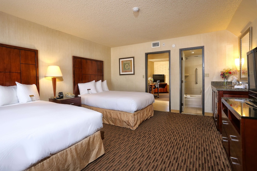 DoubleTree Suites by Hilton Tucson Airport - photo 13