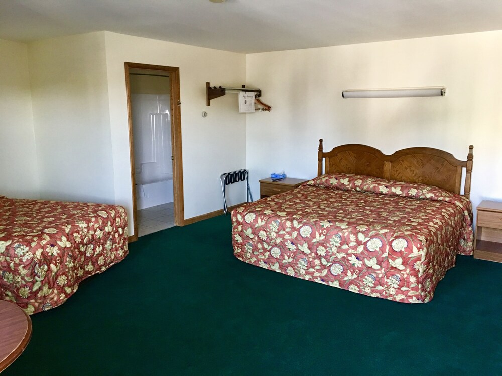 Thumb Heritage Inn - photo 24