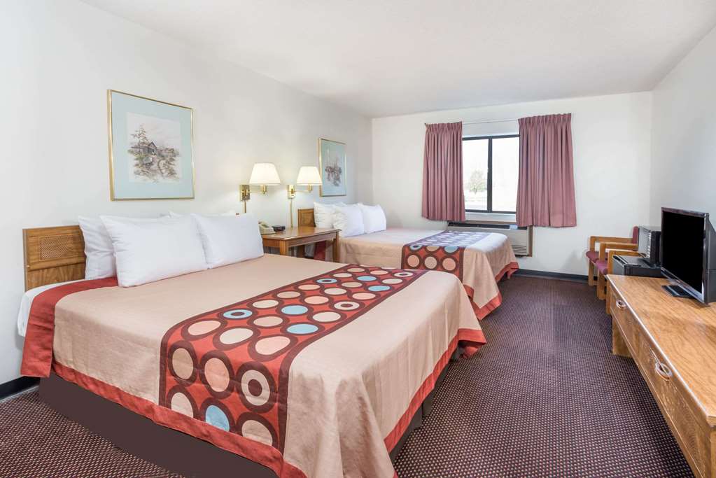 Super 8 by Wyndham Du Quoin - photo 4