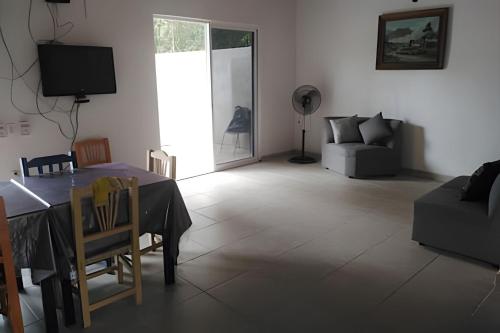 C7A Casas la colmena a 3 min playa alberca 3 rec. — hotel in La Penita De Jaltomba