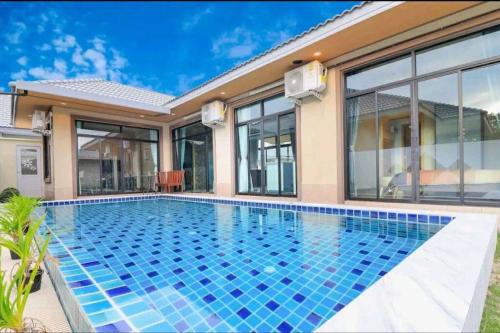Shirley's Villa 19 私家泳池独栋别墅 — 4-Star Luxury Hotel in Hua Hin, Thailand