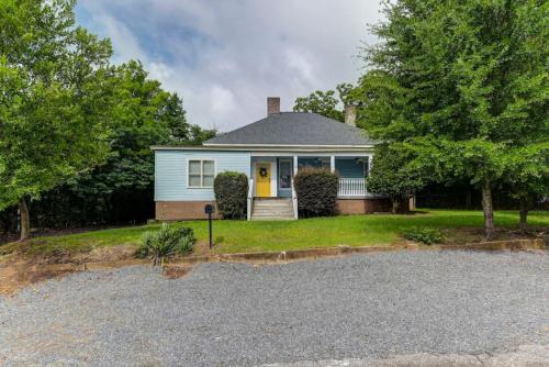 Spacious 5BR Pet Friendly in Columbia, United States