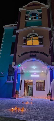 Caravan Serai - carbon neutral hotel in Unknown City