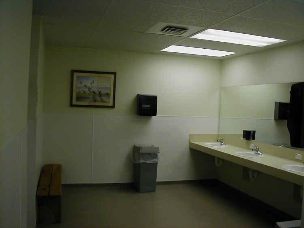 Edgewater Motel - photo 14