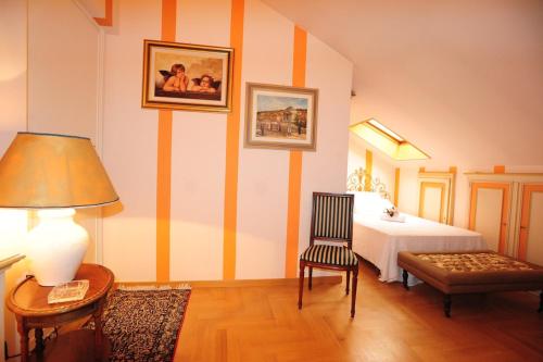 Eleganza di uno stile fuori dal tempo — 4-Star Luxury Hotel in Turin, Italy