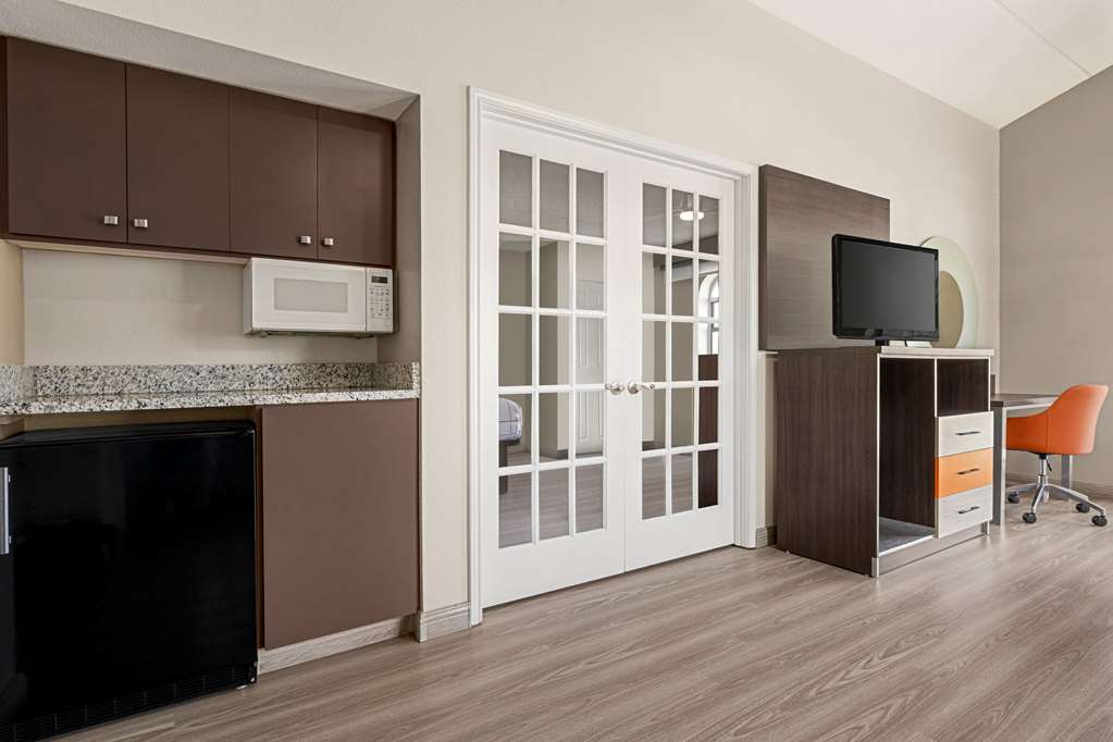 La Quinta Inn Lexington Horse Park - photo 57