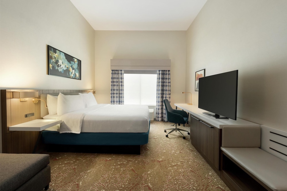 Hilton Garden Inn Riverhead - photo 11