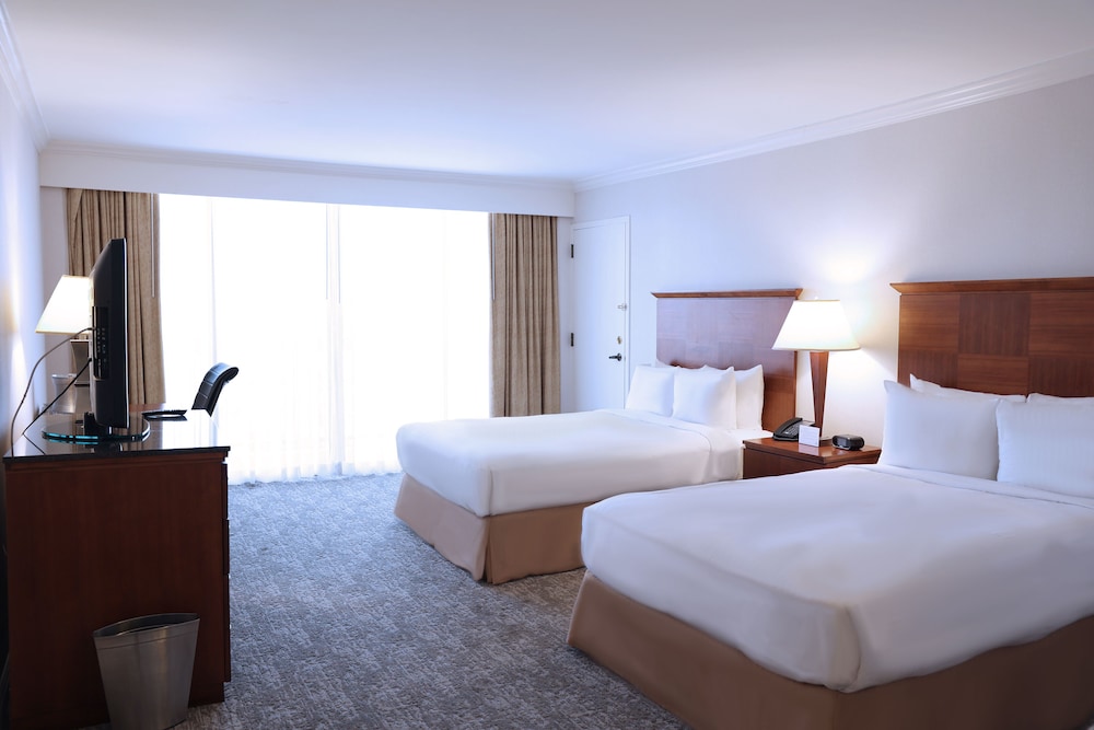 Ontario Airport Hotel & Conference Center - photo 7
