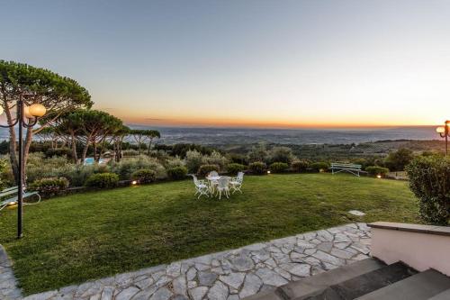 Villa Belvedere Il Melograno — 4-Star Luxury Hotel in San Giusto Canavese, Italy