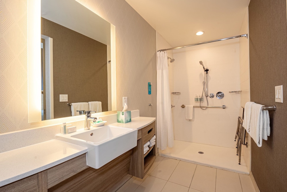SpringHill Suites by Marriott Dallas McKinney Allen - photo 9