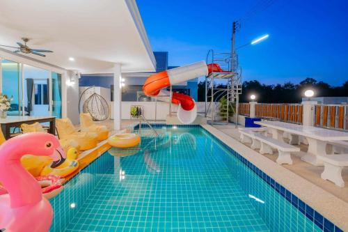 พลอยพูลวิลล่า ชะอำ 2 Poolvilla Cha Am 2 — 4-Star Luxury Hotel in Cha-Am, Thailand