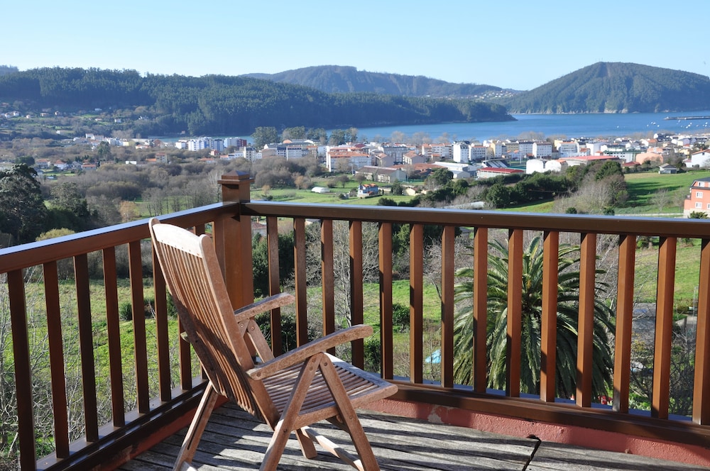 Hostal Meson Leira Antiga — 4-Star Luxury Hotel in Cedeira, Spain