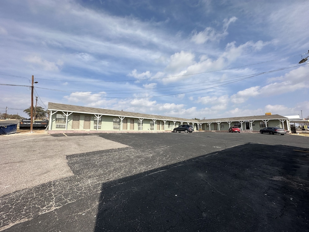 Llano Motel - photo 61