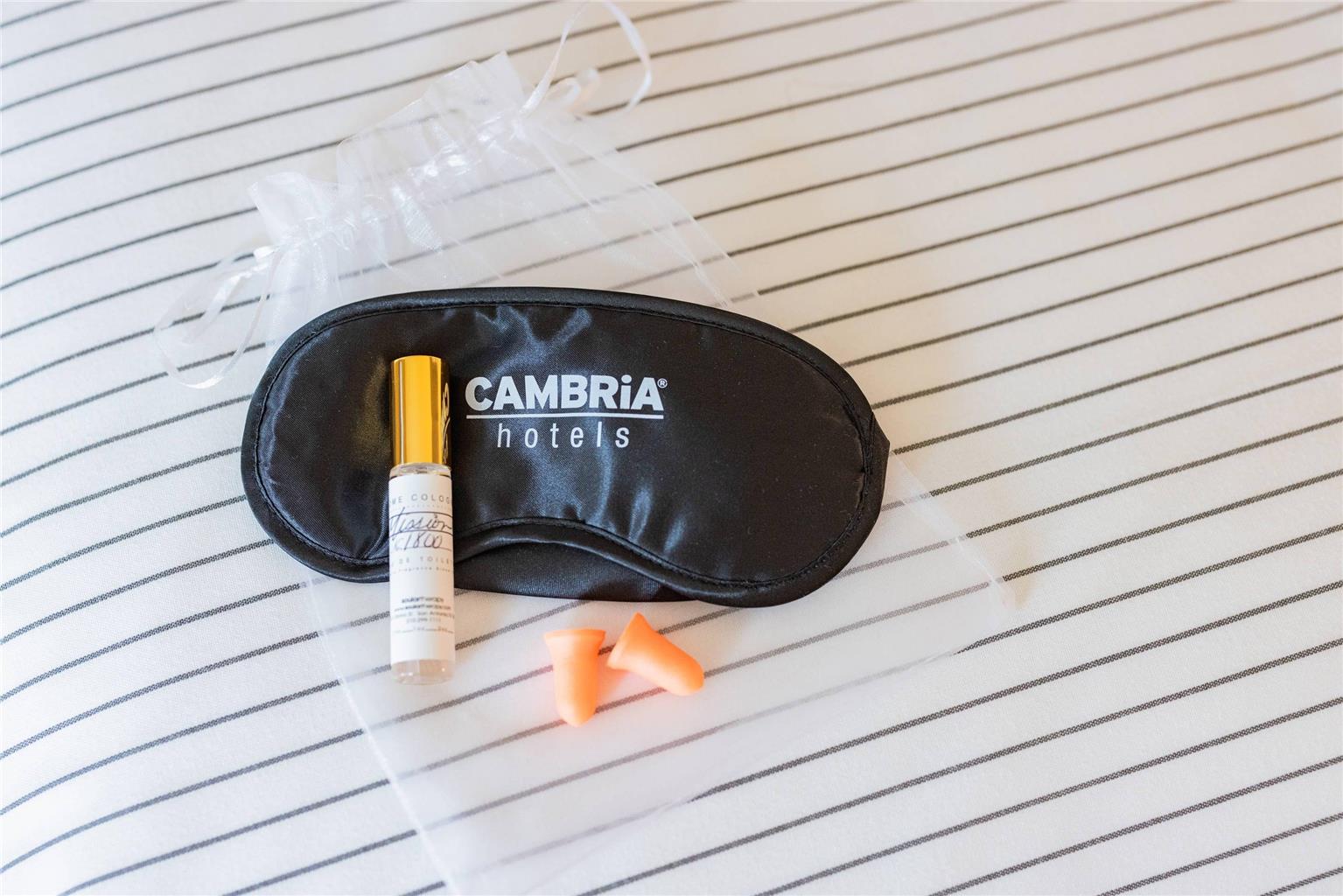 Cambria Hotel Burbank Airport - photo 37