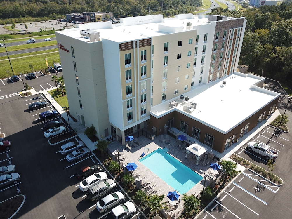 Hilton Garden Inn Tampa Wesley Chapel FL - featured photo