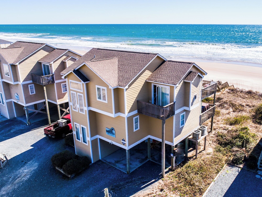 The Salty Spot — 4-Star Luxury Hotel in Santa Cruz, United States